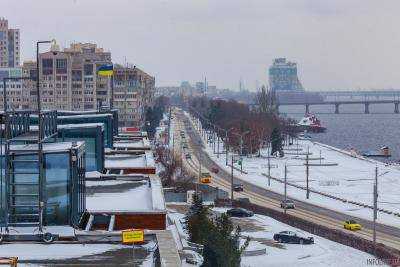 Белая пелена на улицах города: Днепр засыпало снегом
