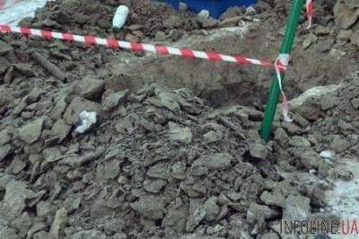 В Харькове на стройке мужчину насмерть засыпало грунтом