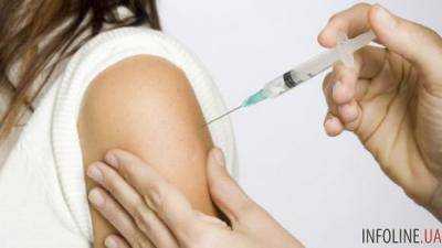 В Минздраве рассказали о прививках для взрослых