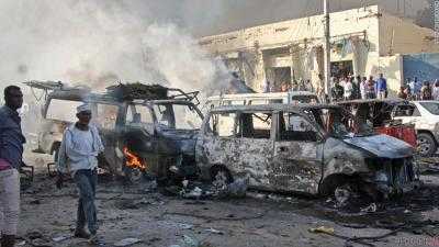 Из-за взрывов в Могадишо погибли уже 13 человек