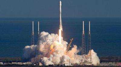 SpaceX запустила Falcon 9 с навигационным спутником ВВС США