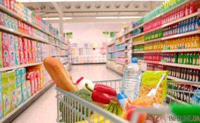 Украинцев нагло обманывают: как супермаркеты продают просроченные продукты, фото