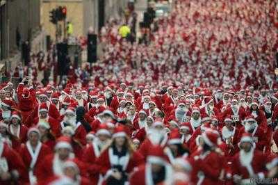 Завтра в Украине устроят новогодний забег Санта-Клаусов