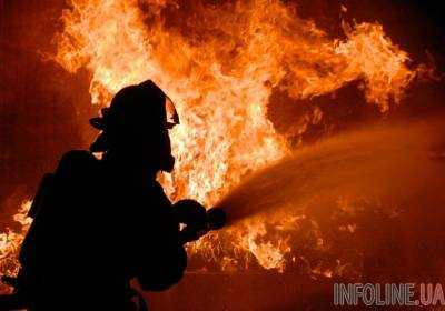 В Днепре пылал дом: спасатели 2 часа ликвидировали пожар