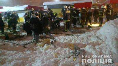 В Харькове обрушилась крыша недостроенного здания, есть пострадавшие