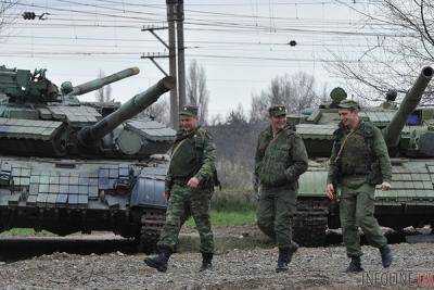 РФ стягивает в Крым военную технику, чтобы блокировать к нему доступ