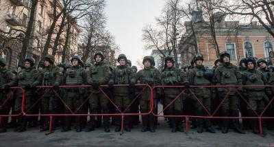 В центр Киева стянули силовиков