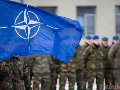 Германия пообещала НАТО повысить расходы на оборону