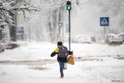 В Астане из-за морозов закрывают школы