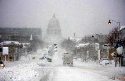 Снегопад обесточил более 50 тысяч потребителей в Вашингтоне