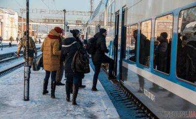 Укрзализныця заставила пассажиров терпеть: в поезде "Новоалексеевка-Киев" за место в 600 грн ни один туалет не работает