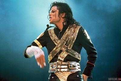 Семья Майкла Джексона подала иск на 100 млн долларов телеканалу из-за скандального фильма