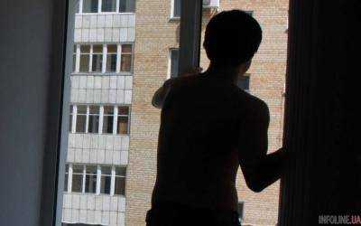 В Борисполе 17-летний парень упал с девятого этажа