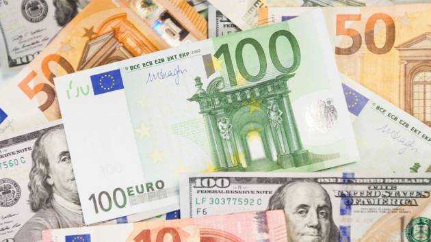 Доллар и евро рухнули