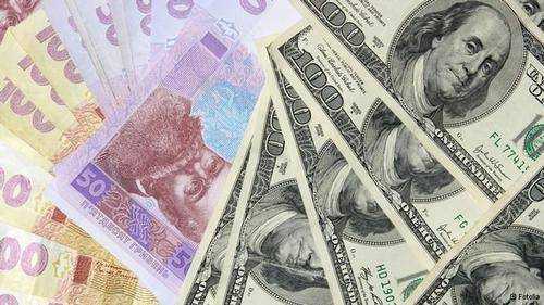 Стоимость доллара в конце года: в Кабмине показали новые цифры