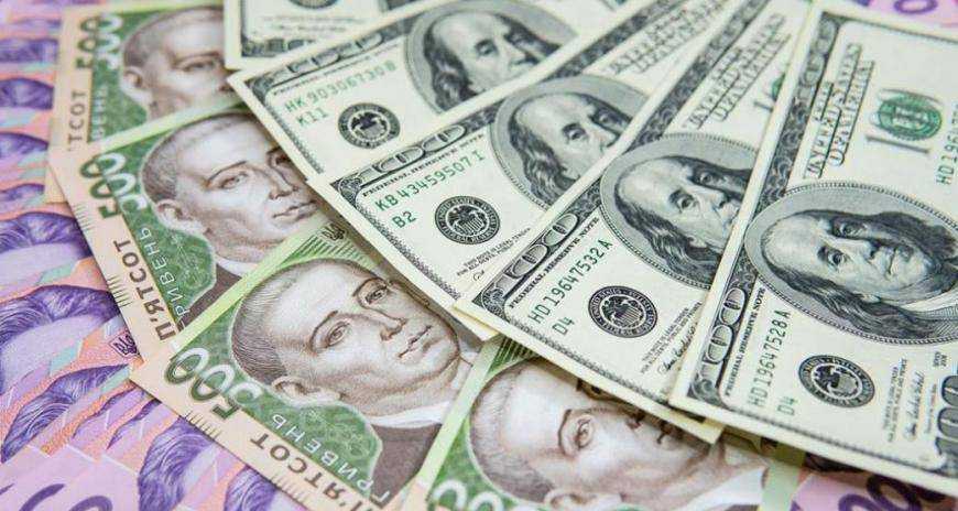 Доллар и евро в Украине изменили свою стоимость