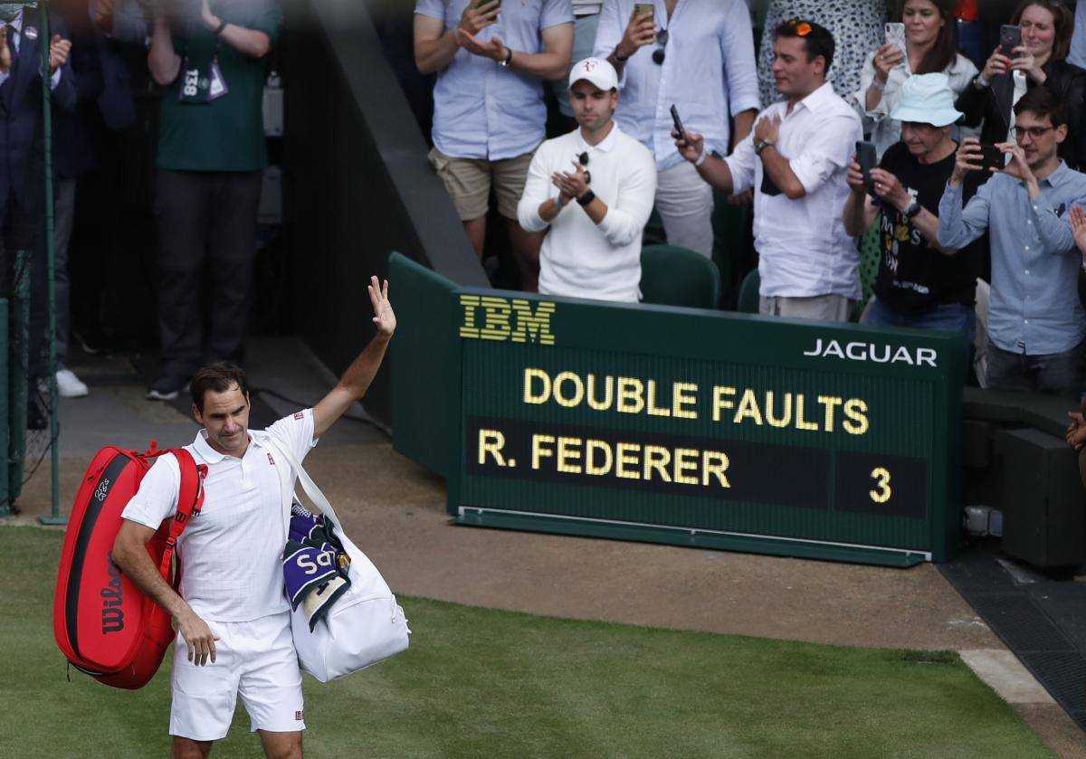 Легенда тенісу Федерер з приниженням вилетів зі свого улюбленого турніру