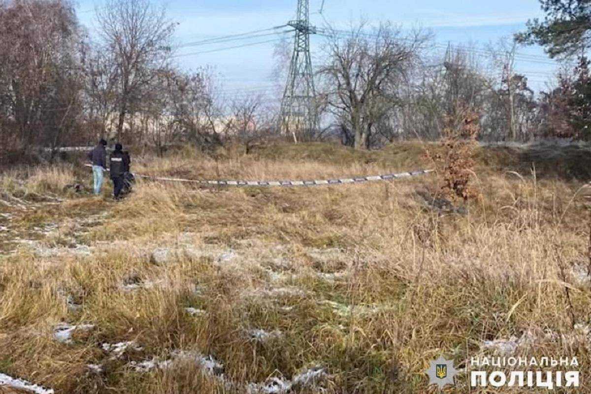 Пошматували та спалили: на Київщині знайшли рештки 23-річної дівчини з Закарпаття
