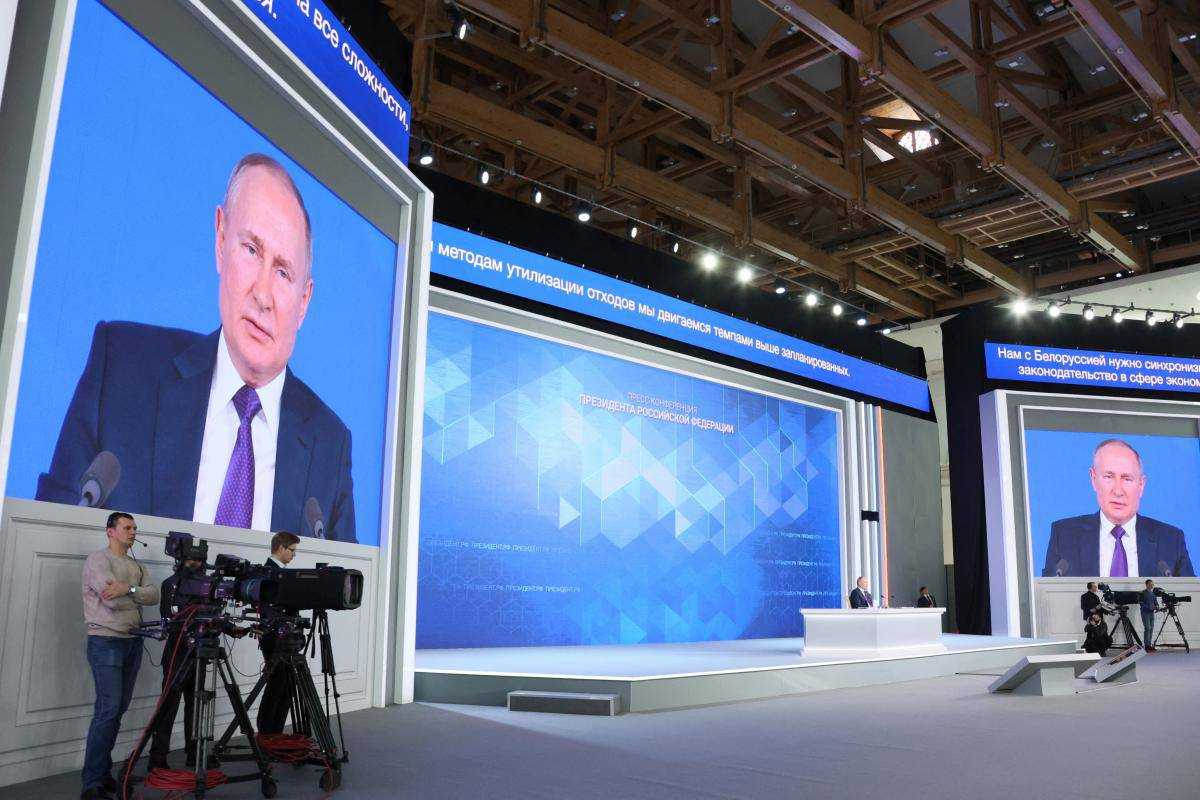 Екс-міністр оборони пояснив, навіщо Путін нагнітає ситуацію відносно України