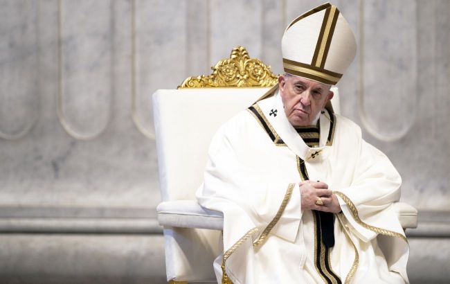 Папа Римский в канун Рождества призвал помогать пострадавшим от войны