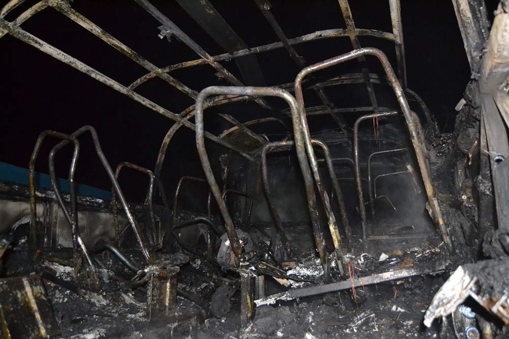 В Ровно сгорел пассажирский двухэтажный автобус