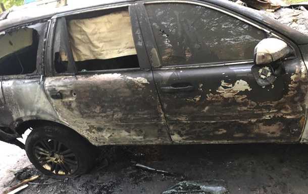 У Дніпрі спалили авто головного редактора газети