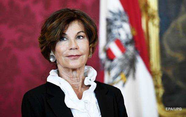 Правительство Австрии впервые возглавила женщина