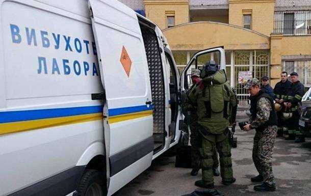 В Харькове эвакуируют людей из десятка объектов