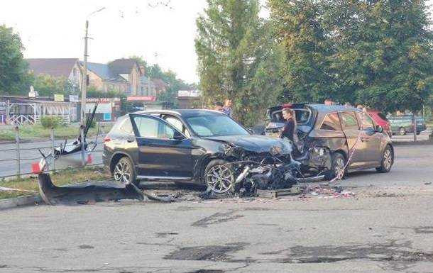 ДТП в Ивано-Франковске: девушка разбила пять машин