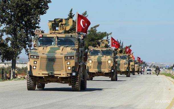 Турция стягивает войска к границе Сирии