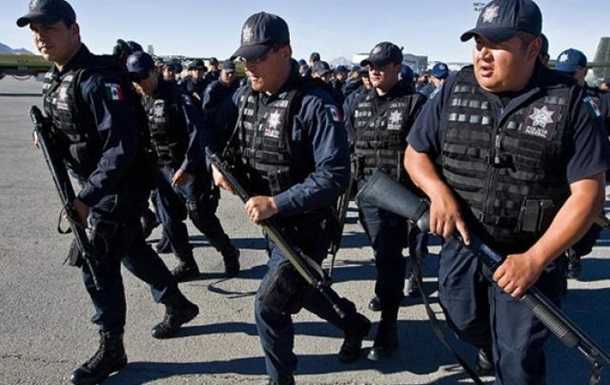 В Мексике полиция обнаружила грузовик с 10 телами