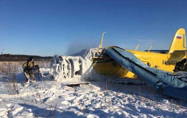 В России  пострадало много людей при жесткой посадке самолета