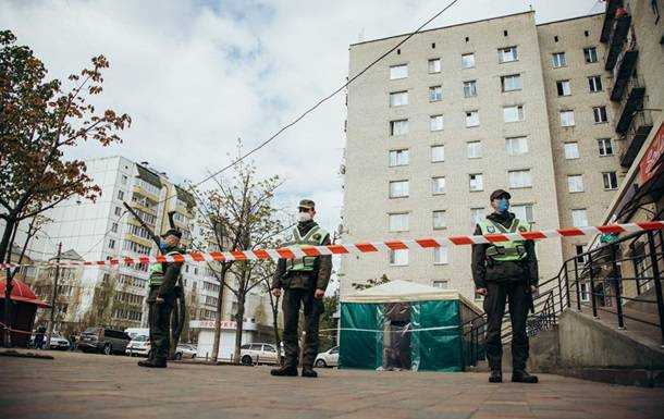 Силовики оцепили "коронавирусный" дом под Киевом