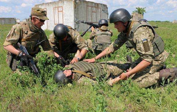Сутки на Донбассе: четверо раненых