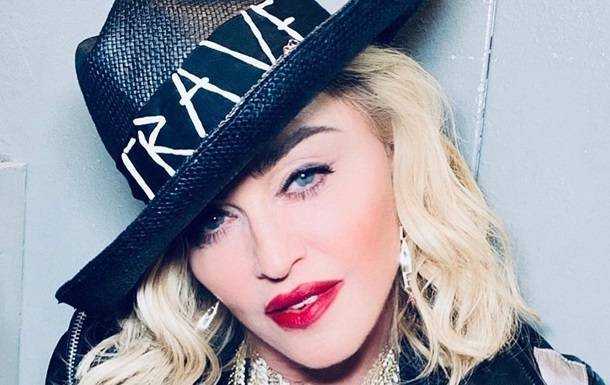 Мадонна удивила сеть "пошлым" фото