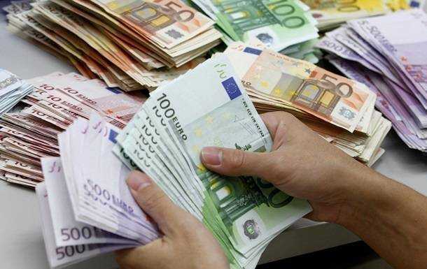 Курсы валют: евро на максимуме за полтора года