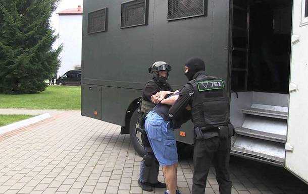 Задержанным в Беларуси россиянам объявили подозрение