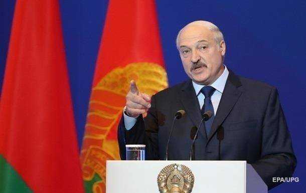 Лукашенко заявил о "террористической войне"