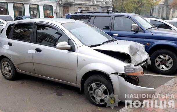 В Одессе женщина устроила ДТП на угнанном такси