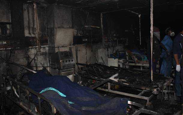 В Индии при пожаре в COVID-больнице погибли пять человек