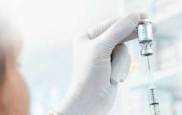 Франция представила план COVID-вакцинации