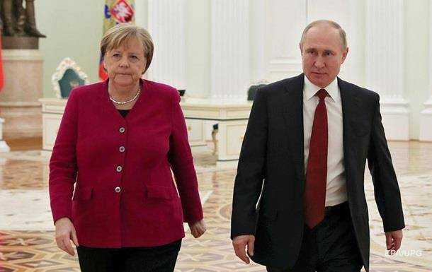 Меркель и Путин обсудили урегулирование в Украине