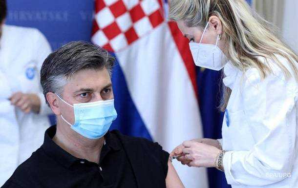 У Хорватії прем'єр і глава МОЗ зробили щеплення препаратом AstraZeneca