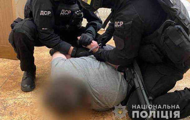 В Україні затримали двох найбільших "злодіїв у законі"