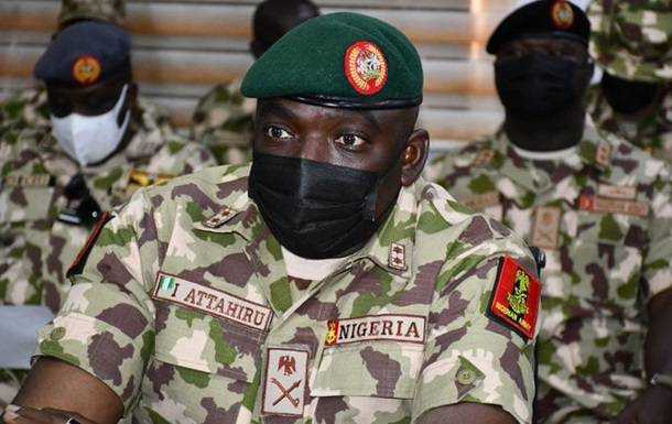 У Нігерії упав військовий літак: загинув начштабу армії країни