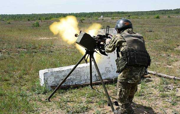На Донбасі посилилися обстріли