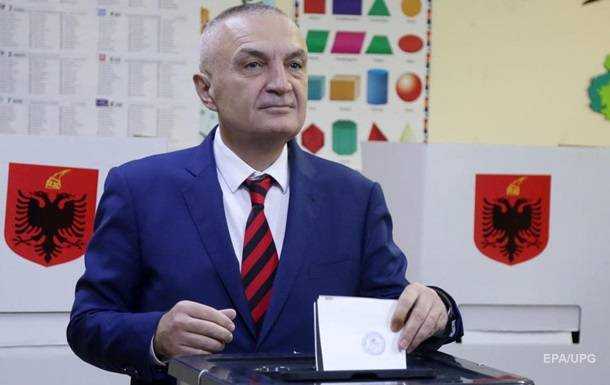 В Албанії президенту оголосили імпічмент