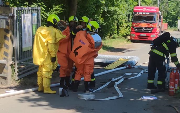 У Чехії двоє людей загинули через витік хімікатів на підприємстві