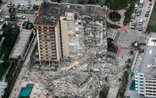 Обвал будинку в Маямі: вибухівкою знесли вцілілу частину