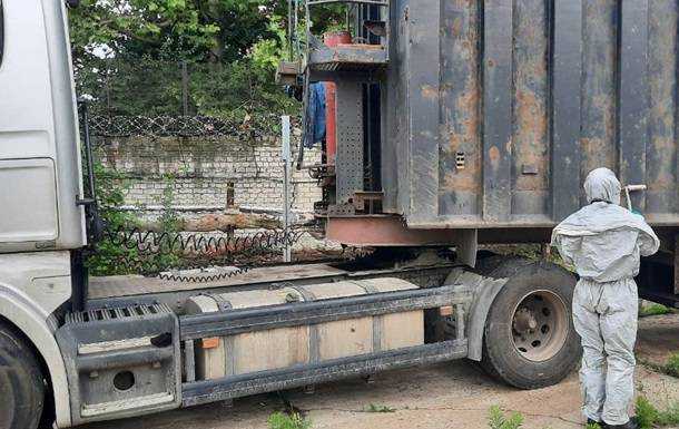 У порту Херсона виявили вантажівку з радіоактивним металобрухтом